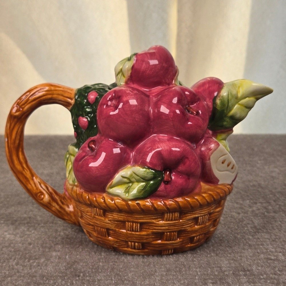 Vintage 1996 Youngs Ceramic Apple Basket Teapot Country Kitchen Fruit Decor